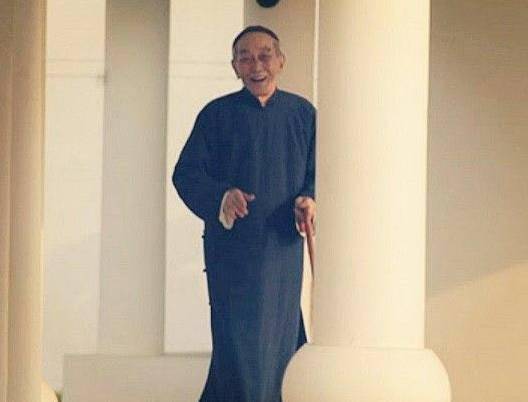 南怀瑾先生：身体是生命的工具，被它困住未免可笑