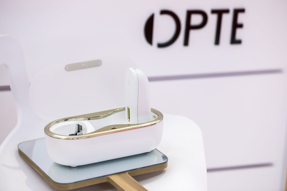 White, Product, Fashion accessory, Furniture, Gadget,