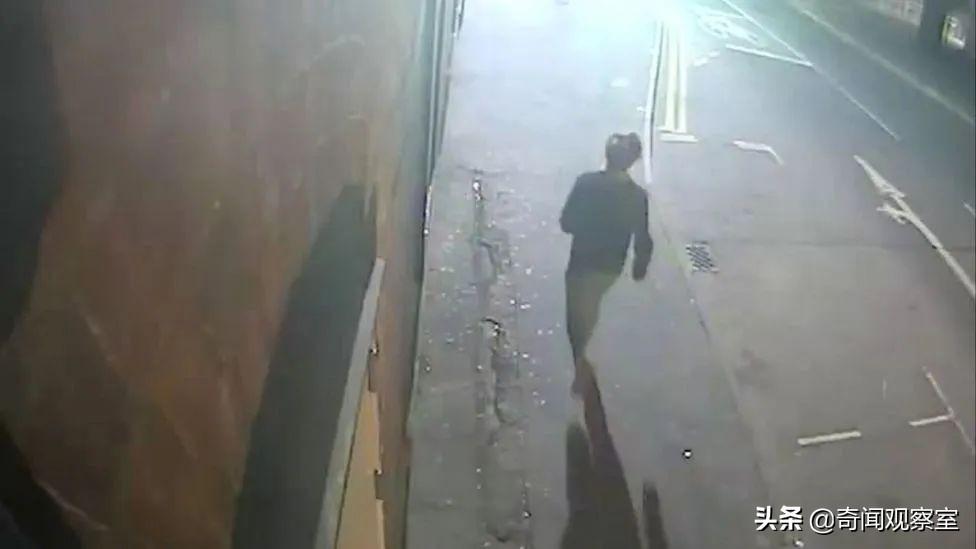 牛顿的奇闻铁事_奇闻铁事的意思_奇闻什么事