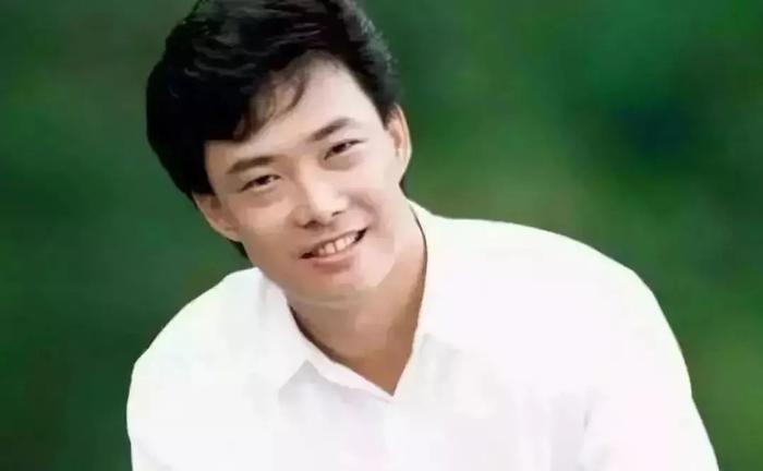 费玉清家史_费玉清一家四口的生活_费玉清的家居生活视频