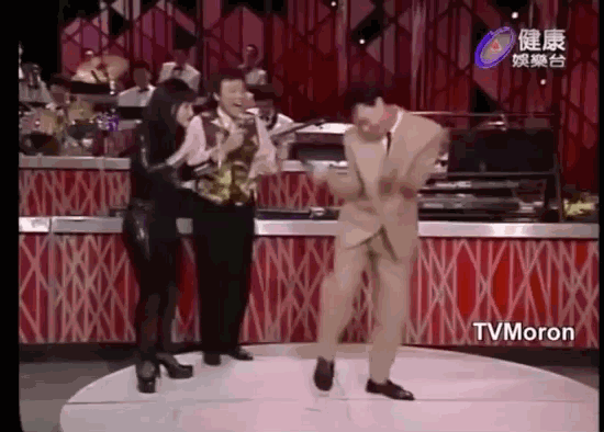 费玉清一家四口的生活_费玉清的家居生活视频_费玉清家史