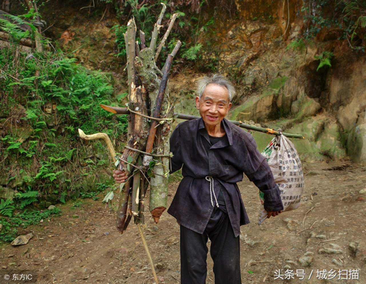孤独无依自食其力，10张图直击农村老人的真实生活，让人心酸心疼