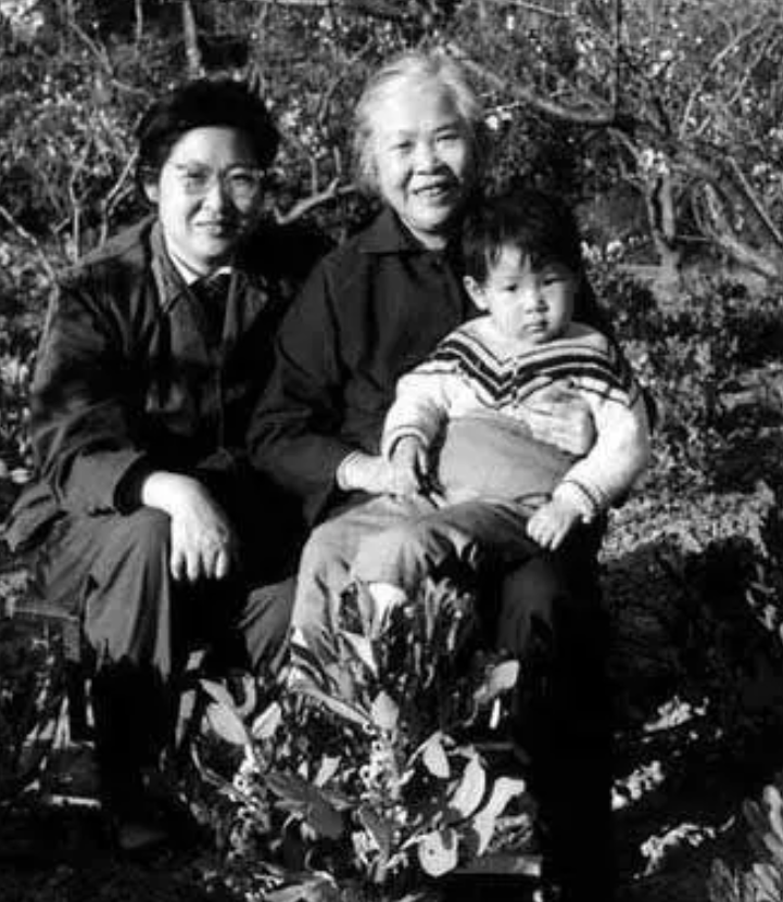 李讷晚年生活_李讷个人生活_晚年李讷生活怎么样了
