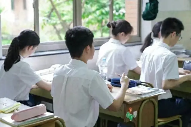赋分制最直接影响，化学和生物难度提升