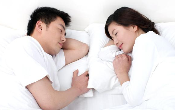 异地夫妻如何解决？三位已婚女士的回答，值得许多分居夫妻借鉴
