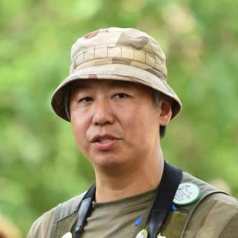 翠鸟生活在什么样的环境_翠鸟生活在哪里_翠鸟在哪里生活