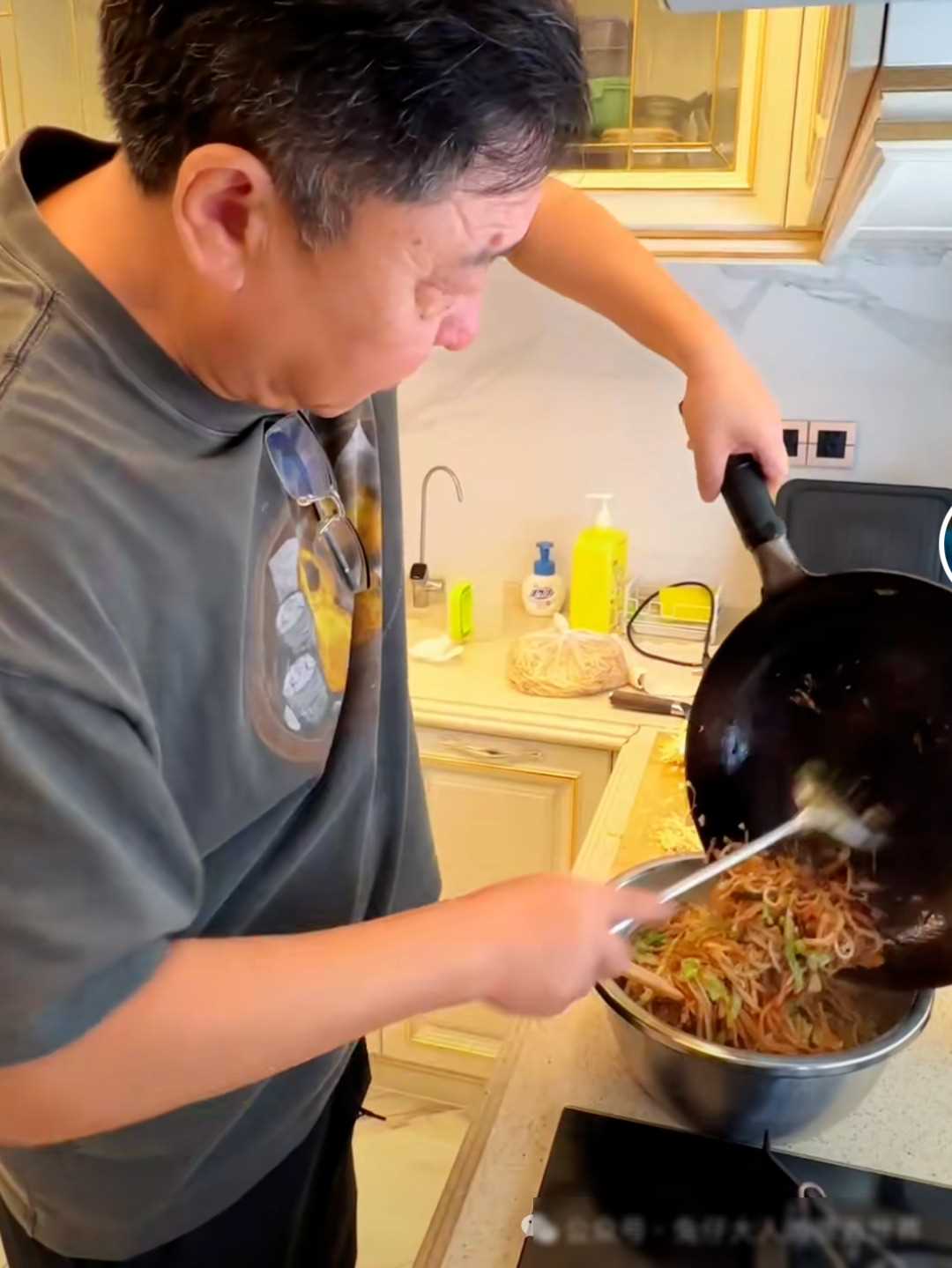 生活是什么_生活是面镜子_生活毕竟是生活