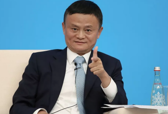 支付宝小程序日活用户突破 2.3 亿 ／ 顺丰回应快递员私拆包裹 ／ 苹果正式上线官方微博账号