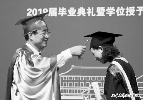 王辰：“愿你们在美妙的医学中，修炼出高贵的灵魂”