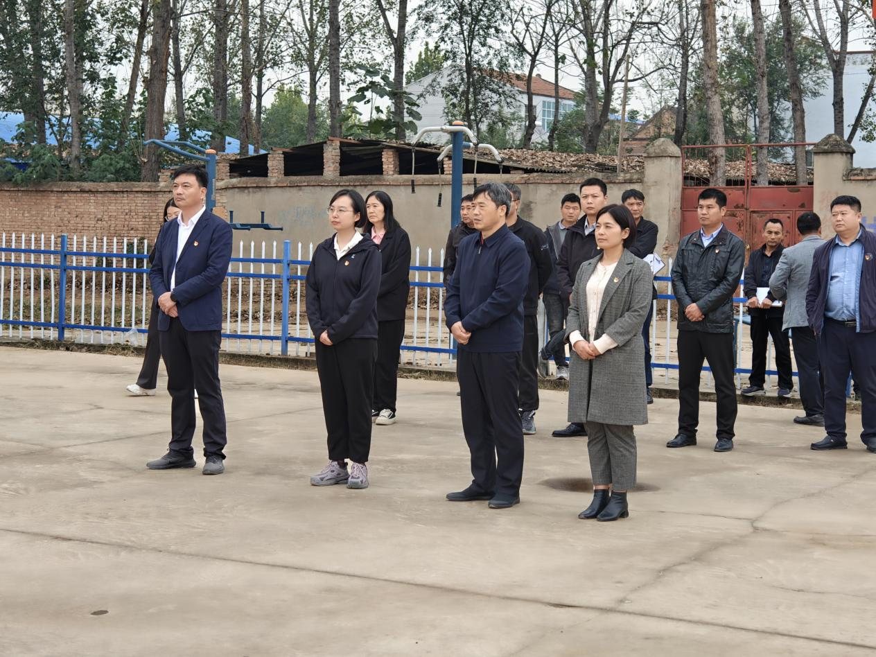 通许县长智镇： 开展2023年第三季度“五星”支部创建 巩固拓展脱贫攻坚成果暨人居环境整治集中观摩活动
