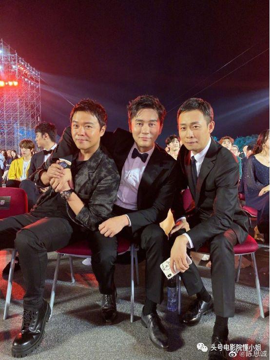 《士兵突击》13年后同框，张译陈思诚李晨旧照被扒，暗藏不同追求