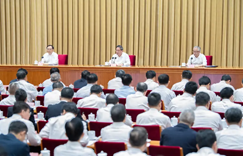 四家科技企业获央视点名表扬！中国新型工业化来了，关乎每一个人