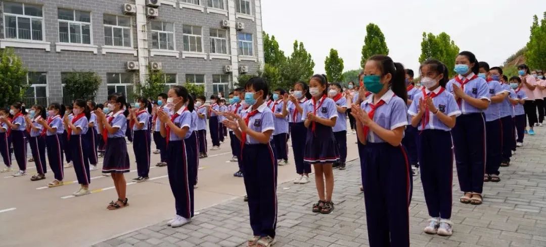 晨光生物再为小河道小学捐赠25万元